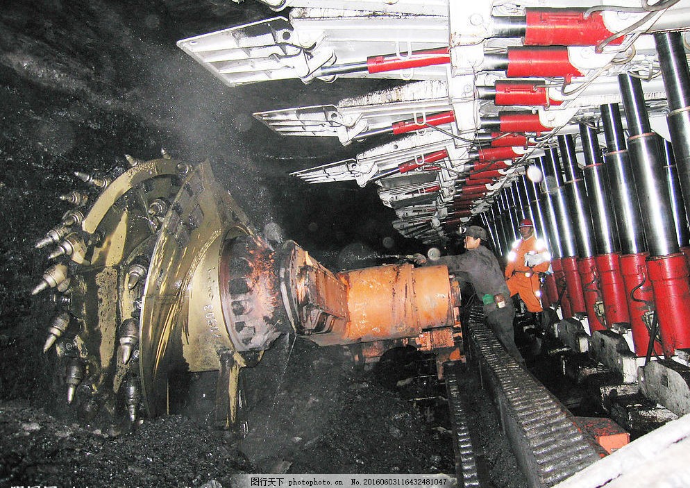 现代化综合采煤机 煤炭开采的高效利器